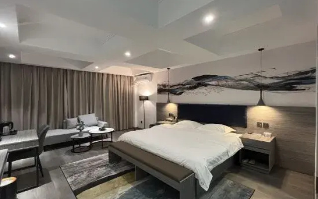 Yuechen Hotel (Baoshan High-speed Railway Station)