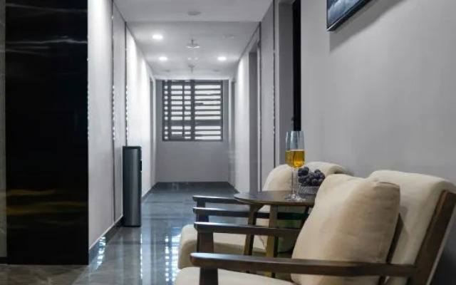 S Hotel