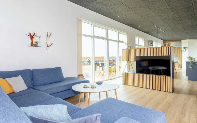 12 Person Holiday Home in Vinderup
