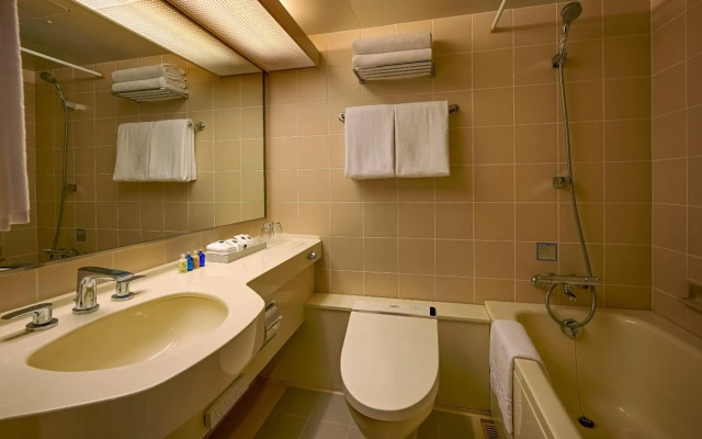 ANA Crowne Plaza Resort Okinawa Uruma Hills by IHG