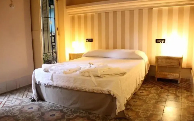 Doña Isabel - La Giraldilla