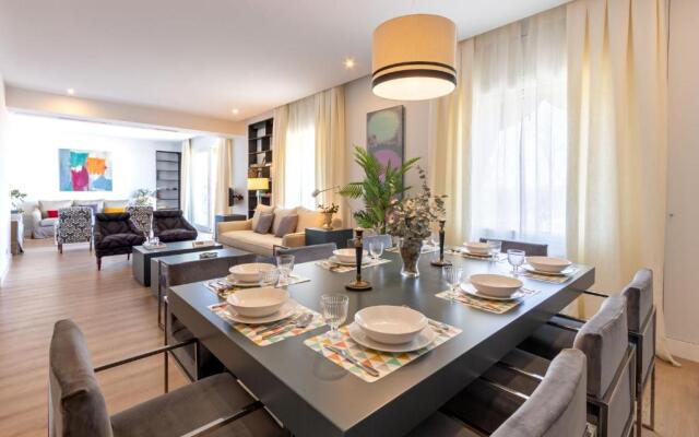 Plaza de España Deluxe Suites