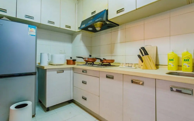 Locals Boutique Apartment Gongbei No.1