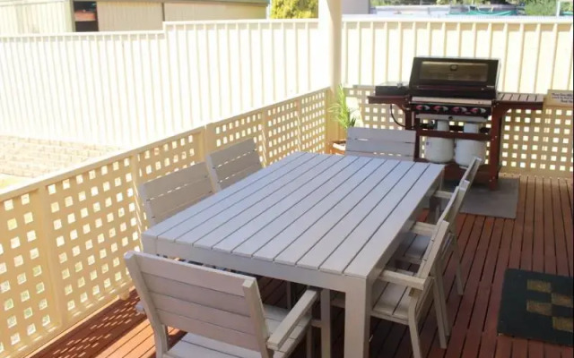 The Lighthouse - Beachfront Accommodation