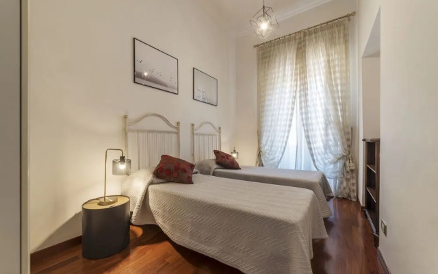 Piazza del Popolo Elegant Apartment