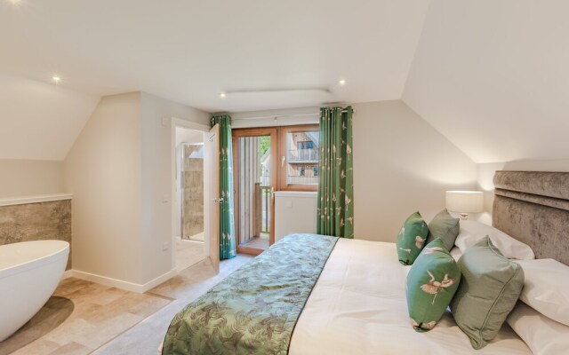 Lord Galloway 38 With Hot Tub, Newton Stewart