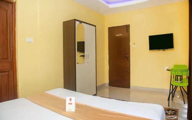 OYO 10673 Time Palace Residency
