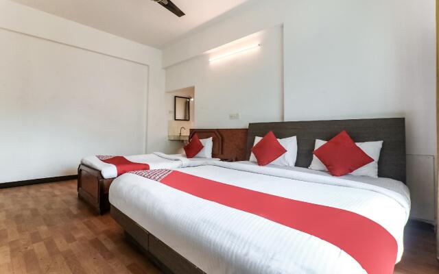 OYO 70860 Hotel Mps Residential Tower