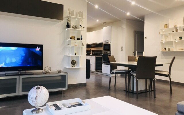 Design Standing Apt In Aix