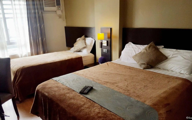 Lorenzzo Suites Hotel