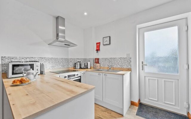 Lovely 2-bed House in Canterbury