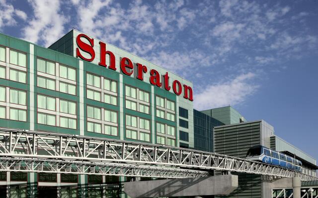 Sheraton Gateway Hotel In Toronto International Airport