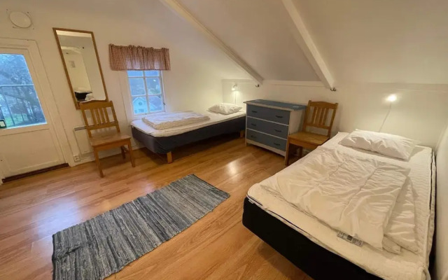 Spacious Holiday Home for 8