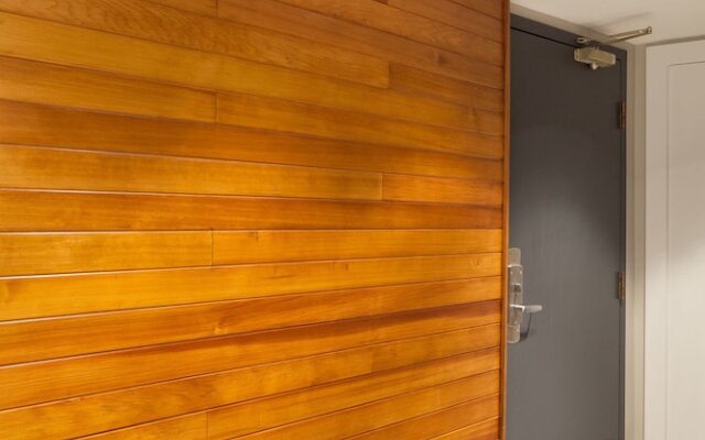 Gibbons Life Accommodations