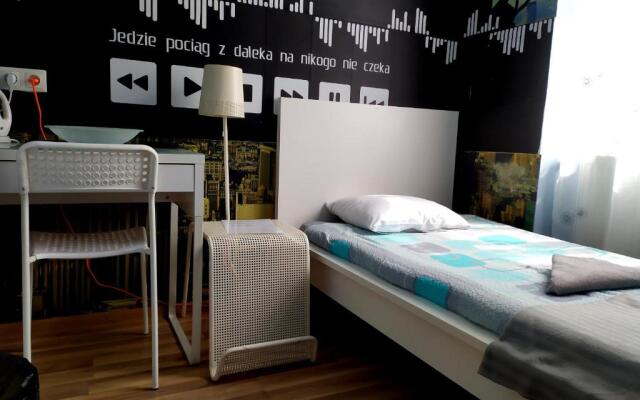 Economic Color Apartment