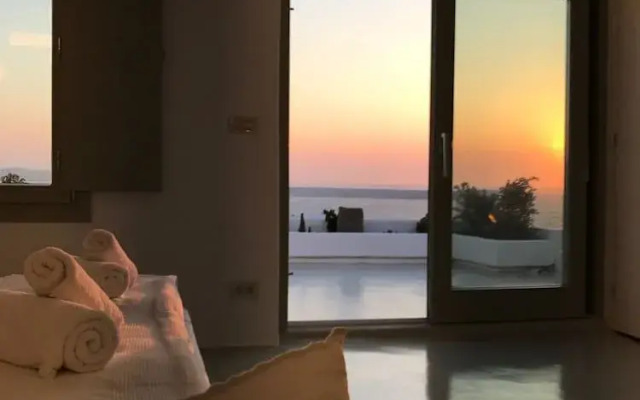 She Mykonos - The Residency