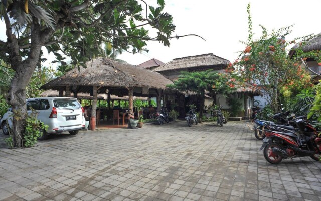 Airy Raya Pantai Kuta Lombok