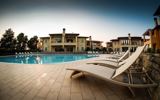 Le Corti Caterina Apts with pool