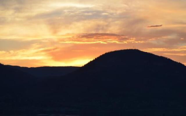 Rowena's Retreat