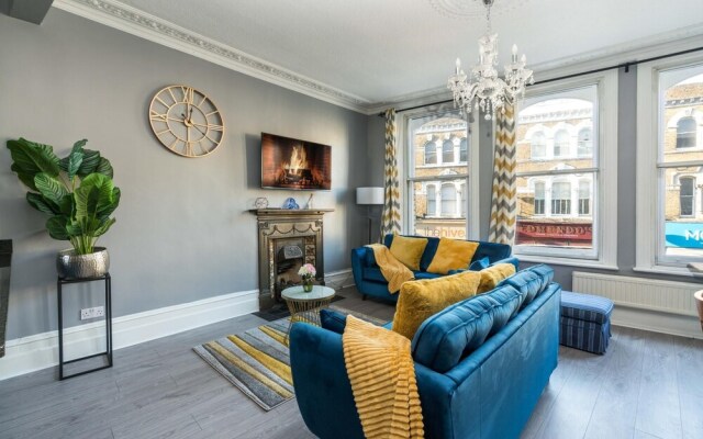Immaculate 3BD House in Parson Green Fulham