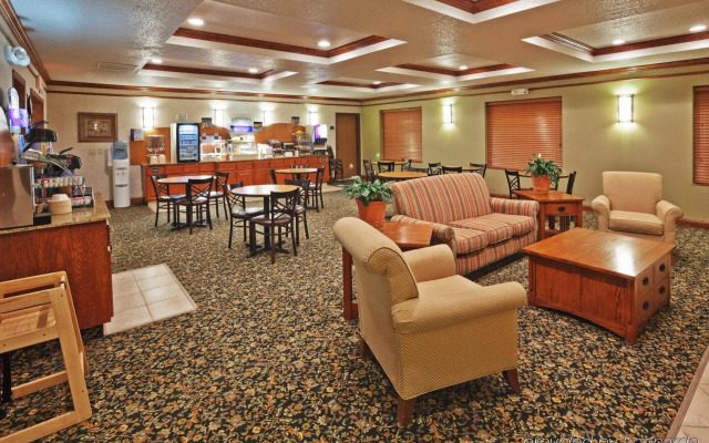 Holiday Inn Express & Suites Chickasha by IHG