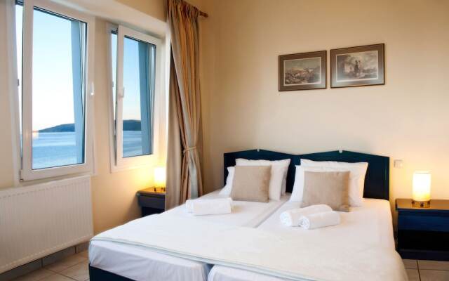 Sea Breeze Hotel Apartments & Residences