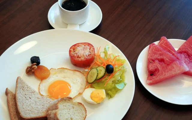 Escale International Hotel