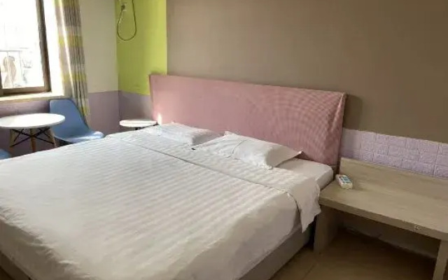 Mei Orange impression apartment