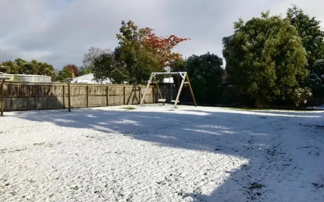 Snowed Inn - Ohakune Miro Holiday Home