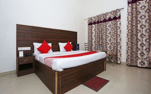 Prakash Farm BY OYO Rooms
