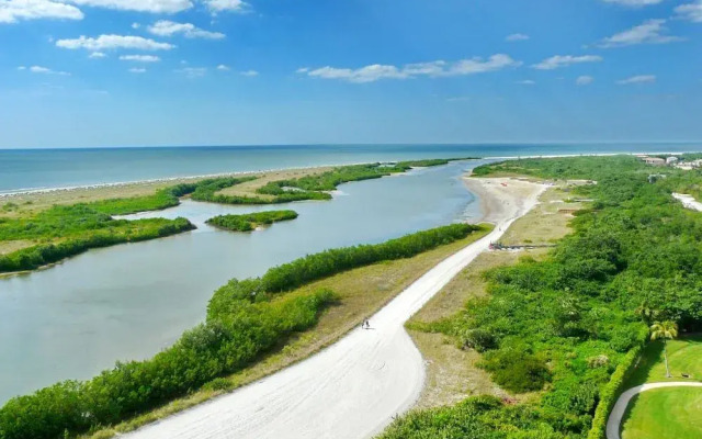 South Seas Tower 3-1512