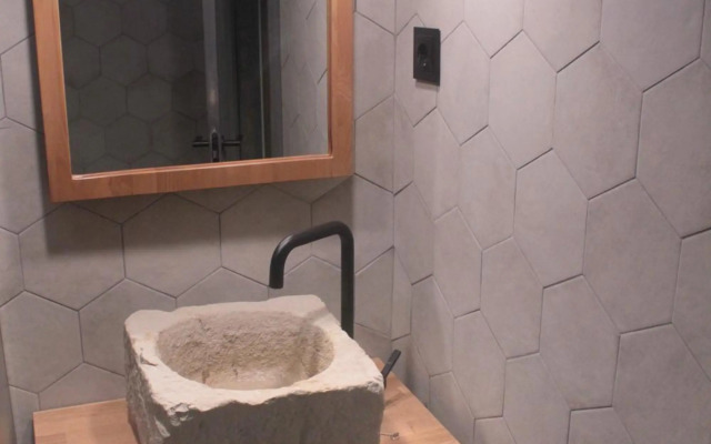 Amaroq Explorers BaseCamp