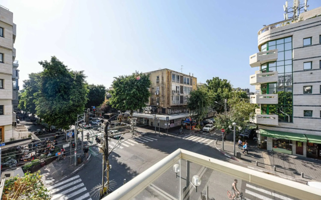 Great 3 Bedroom Apartment in The Heart of Tel Aviv