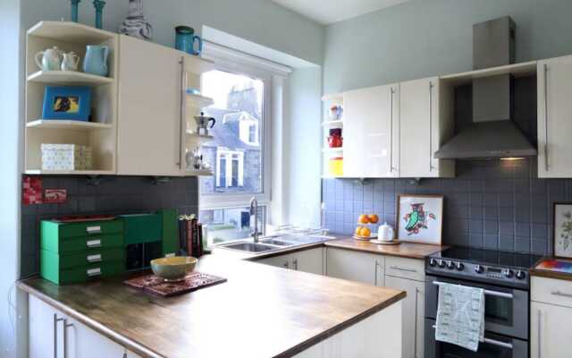 1 Bedroom Colony Flat Near City Centre