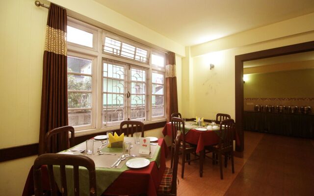 OYO 8701 Hotel Silk Route Residency