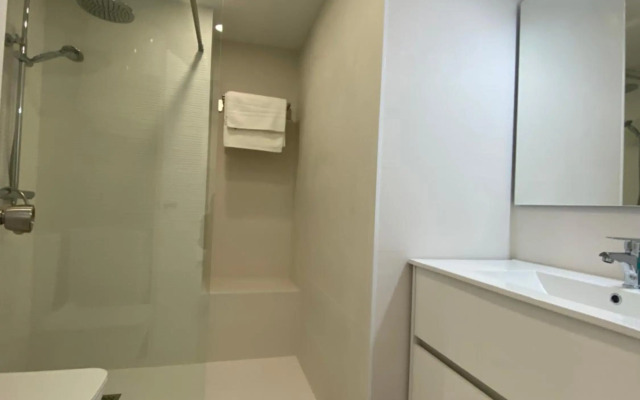 Bellamar 23. Apartamento con piscina