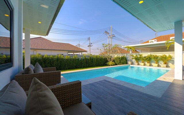 Modern 3 Bedroom Private Pool Villa -ML7