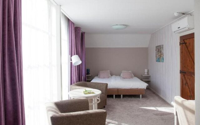 Logis Hotel De Tuinkamer