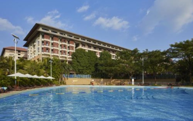Sanya Vanke Forest Breeze Resort – Pool – Sanya