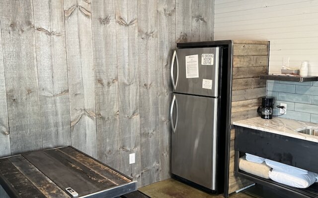 Hideout on the Horseshoe