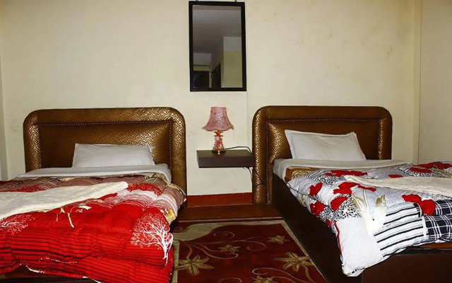 Hotel Holy Temple Tree