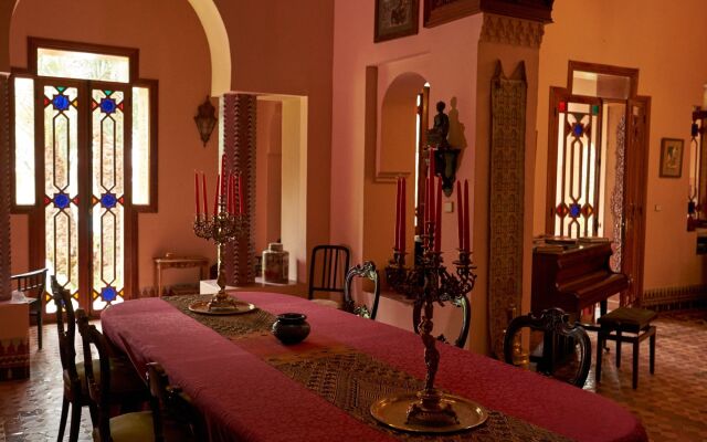 Dar Ayniwen Garden Hotel & Bird Zoo