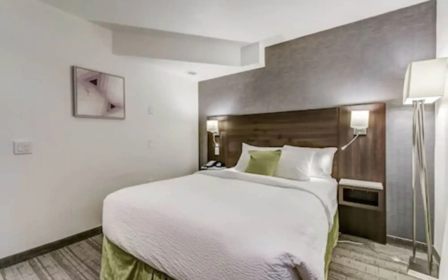 EST Hotel
