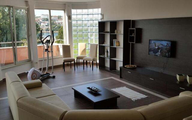 Apartments Seafront Villa