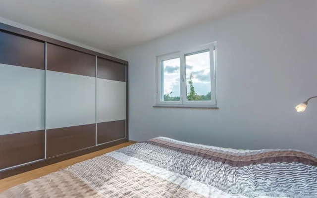 Stunning Home in Labin With Wifi and 3 Bedrooms