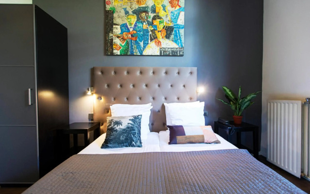 Quentin England Hotel
