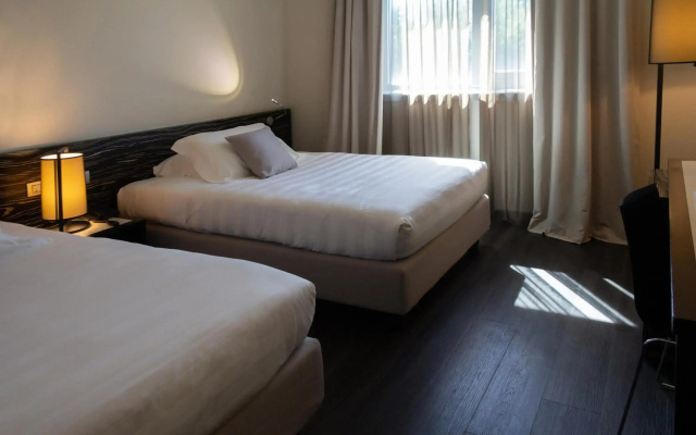 G Hotel