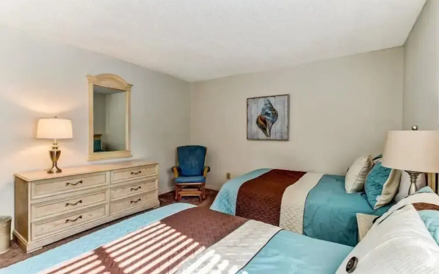2072 Beachwood Villa