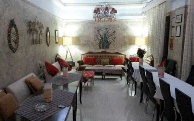 Aeolic Star Hotel