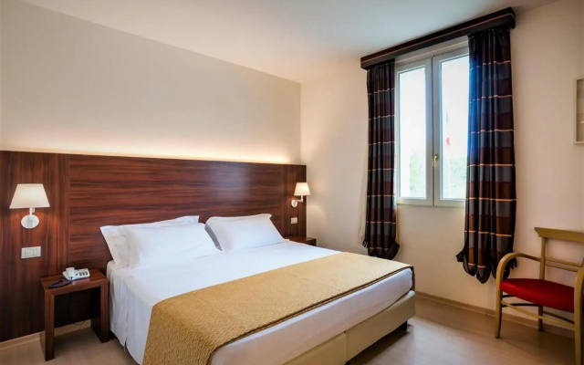 Delfina Palace Hotel